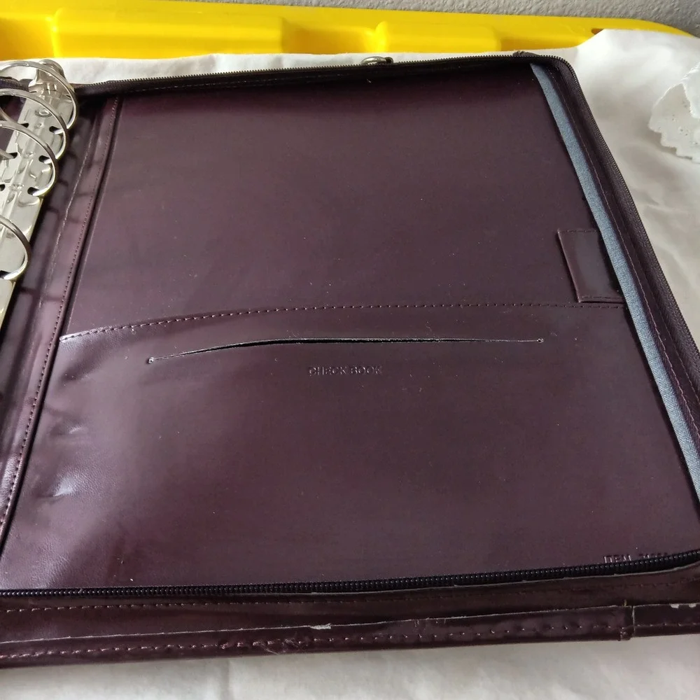 Vintage Franklin Covey Burgundy Zip Planner Binder Retractable Handles Organizer
